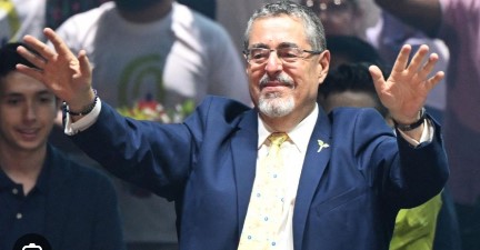 Imagen de la noticia: Guatemala: Bernardo Arévalo de León gana la elección presidencial