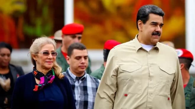 Imagen de la noticia: Juicio a Maduro y Cilia Flores en EE.UU. sufre un revés: ¿Qué hay detrás del aplazamiento?