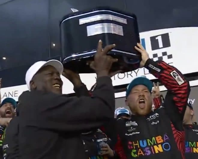 Imagen de la noticia: Michael Jordan: La victoria de Tyler Reddick en las 500 Millas de Daytona ‘se siente como si hubiera ganado un campeonato’