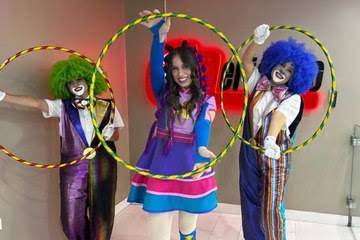 Imagen de la noticia: Las Payasitas Nifu Nifa y Alma unen sus voces en “Hula Hoop”