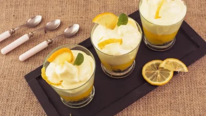 Imagen de la noticia: Mousse de limón y yogur: realiza este postre frío con menos de cinco ingredientes en casa