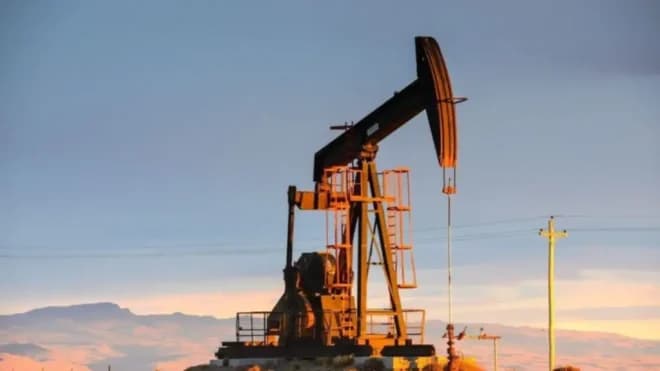 Imagen de la noticia: Precios del petróleo Brent y Texas este 10 de mayo: crudo enfrenta fuerte presión