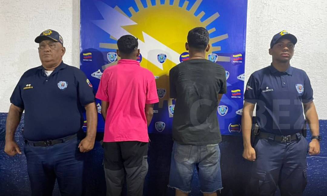 Imagen de la noticia: Capturan a dos sujetos señalados de abusar y robar a una mujer en Maracaibo