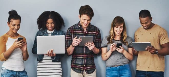 Imagen de la noticia: Nostalgia millennial y microtendencias de la Generación Z: dos maneras de vivir la cultura pop