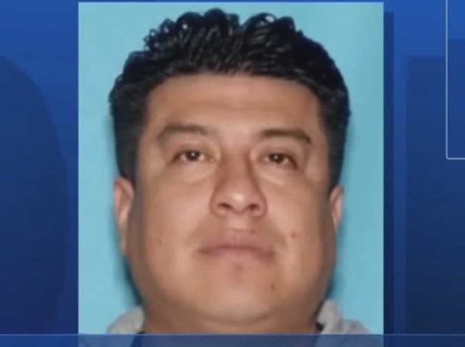 Imagen de la noticia: Capturado en México hombre acusado de asesinar a su esposa y secuestrar a su hija en California