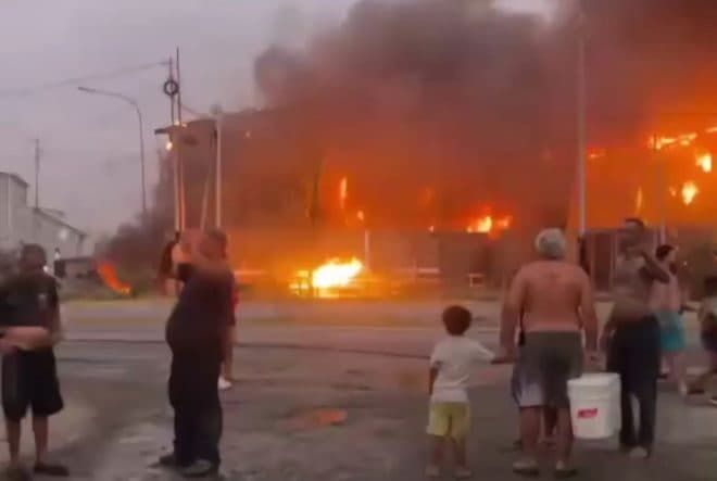 Imagen de la noticia: Terremotos golpean a Catia La Mar y otras zonas de La Guaira: reportan edificios colapsados, incendios y fallas masivas de servicios