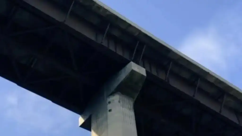 Imagen de la noticia: Evalúan viaductos de la autopista Caracas-La Guaira tras sismos recientes
