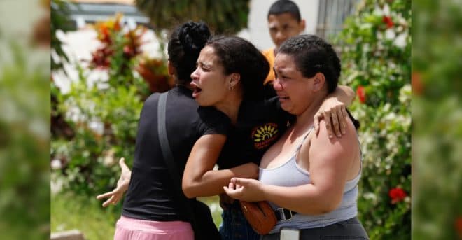 Imagen de la noticia: Sube a 1.719 la cifra de fallecidos por los terremotos