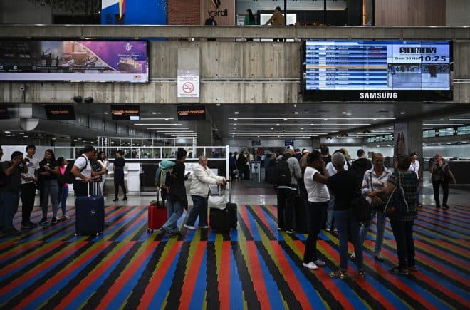 Imagen de la noticia: Venezuela mantiene restricciones a vuelos privados internacionales hasta el 9 de julio