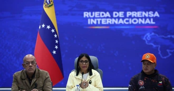 Imagen de la noticia: Presidenta (E) Delcy Rodríguez en rueda de prensa internacional informó sobre las acciones del Gobierno ante emergencia sísmica