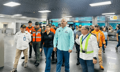 Imagen de la noticia: Gobernador inspecciona avances en la recuperación del Aeropuerto La Chinita
