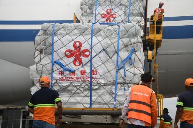 Imagen de la noticia: Llega a Venezuela el primer cargamento de ayuda humanitaria desde China tras los sismos