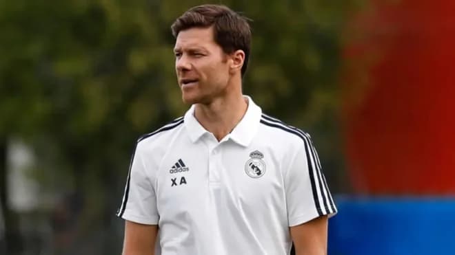 Imagen de la noticia: Xabi Alonso sale del Real Madrid