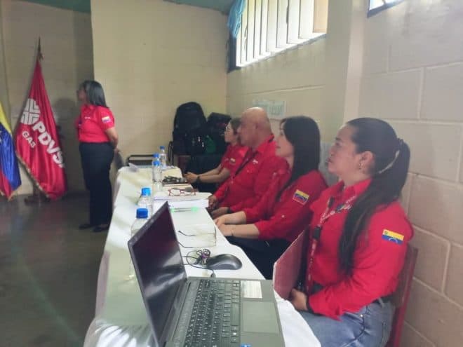 Imagen de la noticia: EMUGAS presente en el inicio del Programa de Formación de Comité de Mesas Técnicas de Gas en la zona Rural de Cabimas