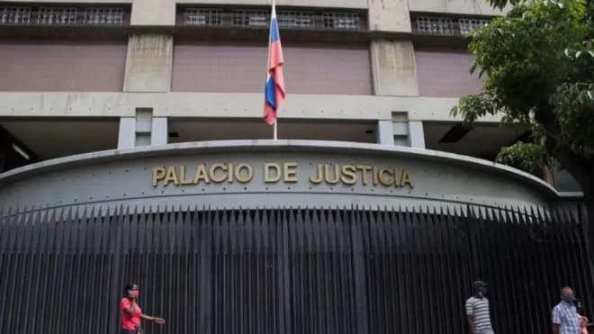 Imagen de la noticia: Otorgan libertad plena a militares detenidos por el llamado «Caso Baduel»