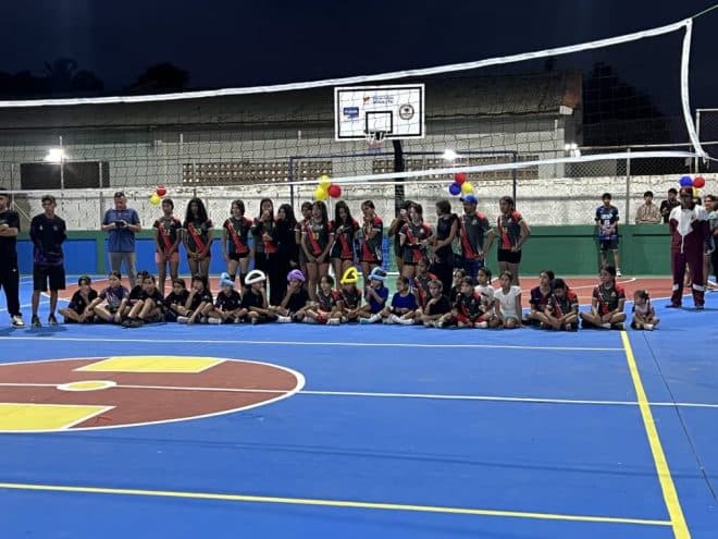 Imagen de la noticia: Alcalde Frank Carreño encabezó reinauguración de la cancha de usos múltiples del sector R-5 de Cabimas