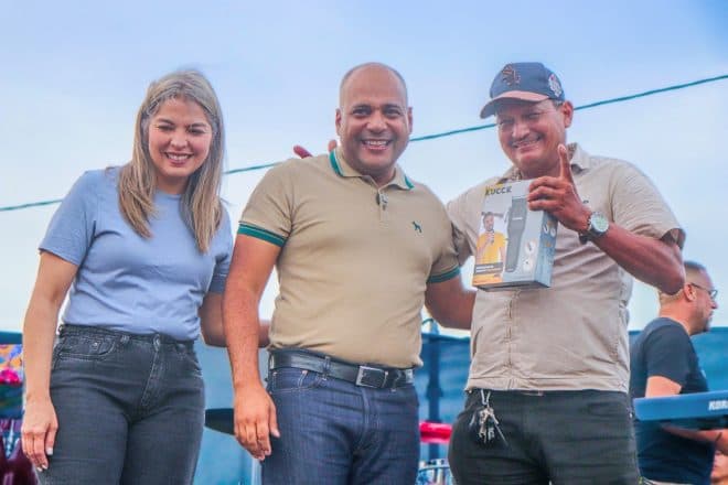Imagen de la noticia: Gobierno Municipal de Cabimas rinde homenaje a los padres en el marco de su día