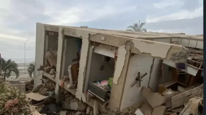 Imagen de la noticia: En fotos: Así se encuentra La Guaira este 25 de junio tras fuertes terremotos